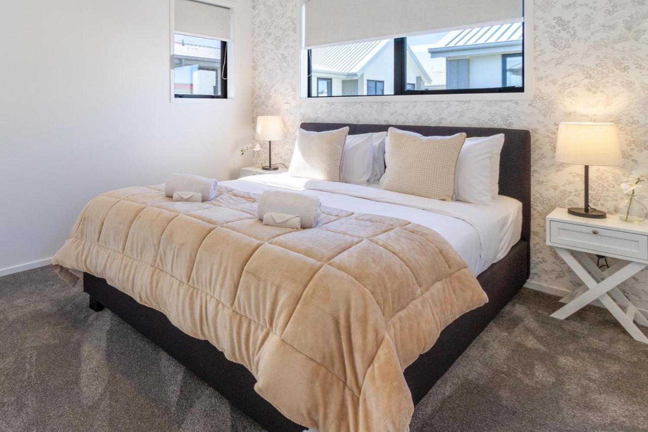Beachside Bliss: 1 Bed 1 Bath Christchurch Exteriér fotografie