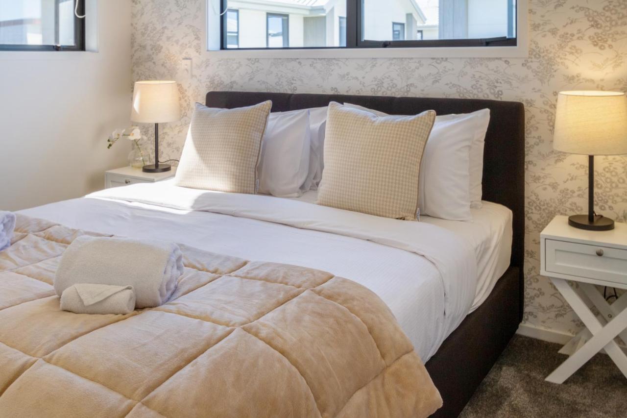 Beachside Bliss: 1 Bed 1 Bath Christchurch Exteriér fotografie